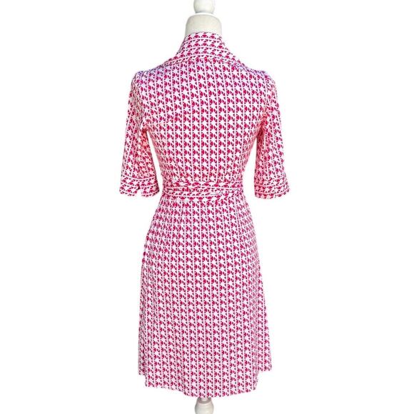 DIANE VON FURSTENBERG Silk Wrap Dress Size 2 Red and White - Picture 2 of 6